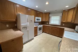 507 Meadowrock Dr, Albemarle, NC 28001 - Photo 8