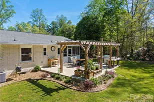 304 Wood Dale Dr, Hendersonville, NC 28791 - Photo 46
