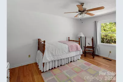 304 Wood Dale Drive, Hendersonville, NC 28791 - Photo 28