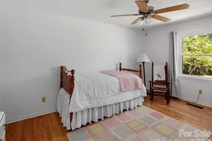 304 Wood Dale Dr, Hendersonville, NC 28791 - Photo 28