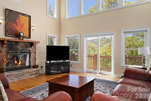 1033 Presidential Dr, Waynesville, NC 28786 - Photo 16