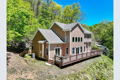 1033 Presidential Drive, Waynesville, NC 28786 - Photo 2