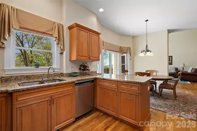 1033 Presidential Drive, Waynesville, NC 28786 - Photo 10
