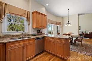 1033 Presidential Dr, Waynesville, NC 28786 - Photo 10