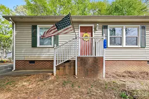 114 State St, Lincolnton, NC 28092 - Photo 4