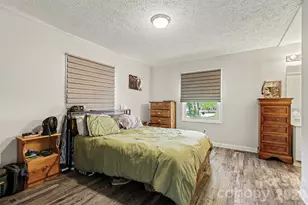 114 State St, Lincolnton, NC 28092 - Photo 14