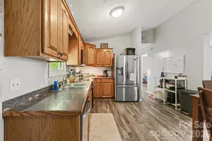 114 State St, Lincolnton, NC 28092 - Photo 12
