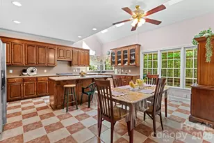 226 W Glenview Dr, Salisbury, NC 28147 - Photo 12