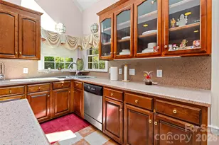 226 W Glenview Dr, Salisbury, NC 28147 - Photo 14
