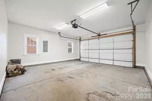 2562 Roseview Ln, Charlotte, NC 28205 - Photo 24