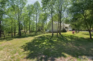 37 Crimson Ln, Hendersonville, NC 28792 - Photo 24