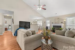 171 Rolling Meadow Rd, Fletcher, NC 28732 - Photo 2