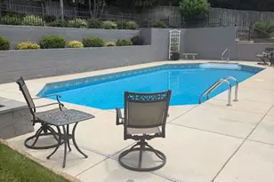 4013 Bridgewood Ln, Charlotte, NC 28226 - Photo 2