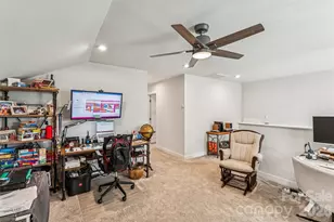 5042 Summer Surprise Ln, Charlotte, NC 28215 - Photo 32