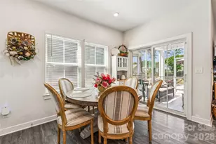 5042 Summer Surprise Ln, Charlotte, NC 28215 - Photo 12