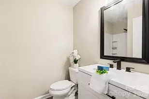 5801 Rocky Mt Ct, Charlotte, NC 28214 - Photo 16