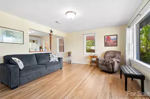 209 Wilmont Dr, Hendersonville, NC 28792 - Photo 2