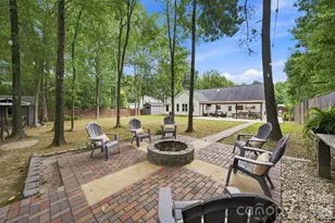 4515 Lindsay Ln, Matthews, NC 28105 - Photo 16
