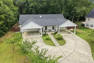 4515 Lindsay Ln, Matthews, NC 28105 - Photo 6