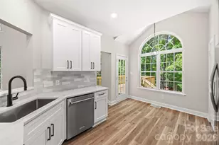 7520 Carmel Rd, Charlotte, NC 28226 - Photo 14