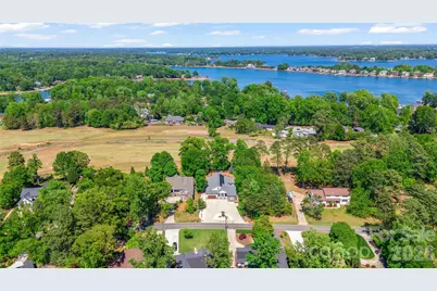 2917 Lake Shore Road S, Denver, NC 28037 - Photo 4