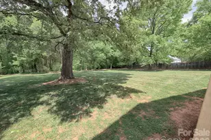 182 Calvin St, Troutman, NC 28166 - Photo 32