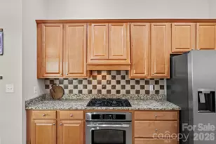 82 Grove End Rd, Fletcher, NC 28732 - Photo 8