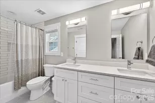 1413 Lomax Ave, Charlotte, NC 28211 - Photo 32
