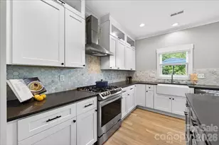 1413 Lomax Ave, Charlotte, NC 28211 - Photo 14