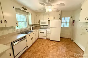 821 Burnley Rd, Charlotte, NC 28210 - Photo 14