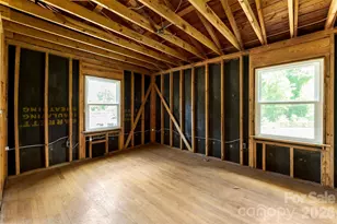 8315 Westbourne Dr, Charlotte, NC 28216 - Photo 16
