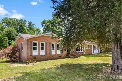 8315 Westbourne Drive, Charlotte, NC 28216 - Photo 4