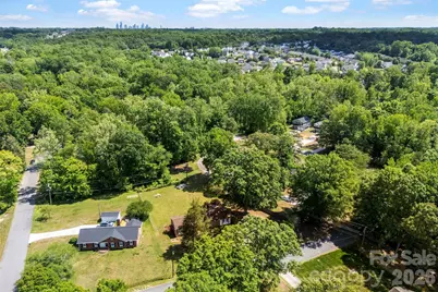 8315 Westbourne Drive, Charlotte, NC 28216 - Photo 32