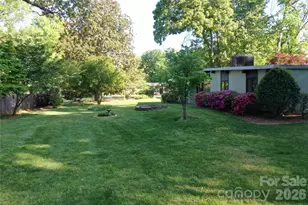 2842 Dogwood Dr, Claremont, NC 28610 - Photo 2