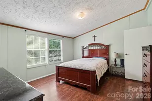 2009 Rocky Creek Ln, Dallas, NC 28034 - Photo 10