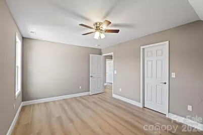 1033 12th Avenue Drive NW, Hickory, NC 28601 - Photo 18