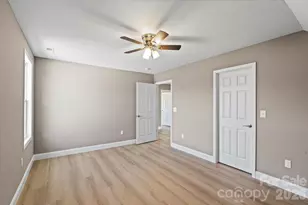 1033 12th Ave Dr NW, Hickory, NC 28601 - Photo 18