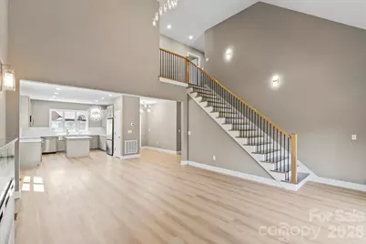 1033 12th Avenue Drive NW, Hickory, NC 28601 - Photo 10