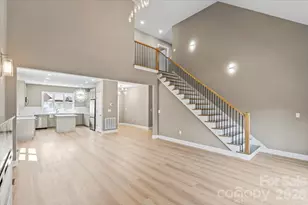 1033 12th Ave Dr NW, Hickory, NC 28601 - Photo 10
