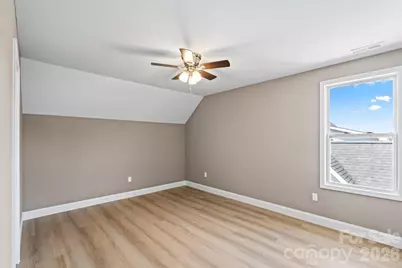 1033 12th Avenue Drive NW, Hickory, NC 28601 - Photo 20