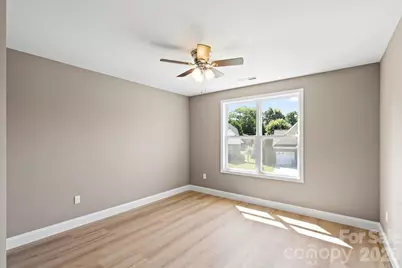 1033 12th Avenue Drive NW, Hickory, NC 28601 - Photo 16
