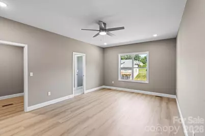 1033 12th Avenue Drive NW, Hickory, NC 28601 - Photo 30