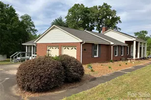 151 Lincoln Rd, Forest City, NC 28043 - Photo 2