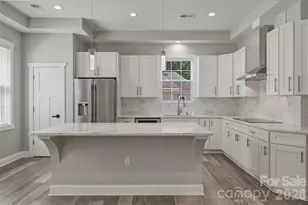5330 Tuckaseegee Rd, Charlotte, NC 28208 - Photo 10