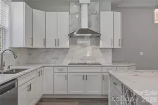 5330 Tuckaseegee Rd, Charlotte, NC 28208 - Photo 14