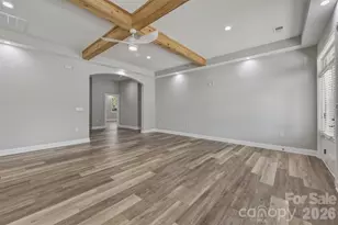 5330 Tuckaseegee Rd, Charlotte, NC 28208 - Photo 8