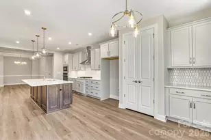 13320 Cozy Ct, Charlotte, NC 28215 - Photo 10