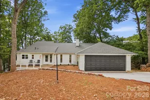 7015 Chelsea Day Ln, Tega Cay, SC 29708 - Photo 2
