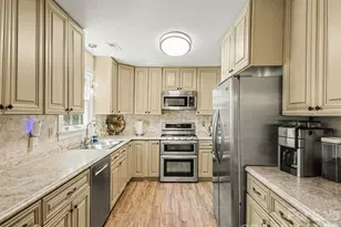 13333 Kintyre Ct, Matthews, NC 28105 - Photo 8