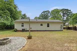 3444 N Oxford St, Claremont, NC 28610 - Photo 26